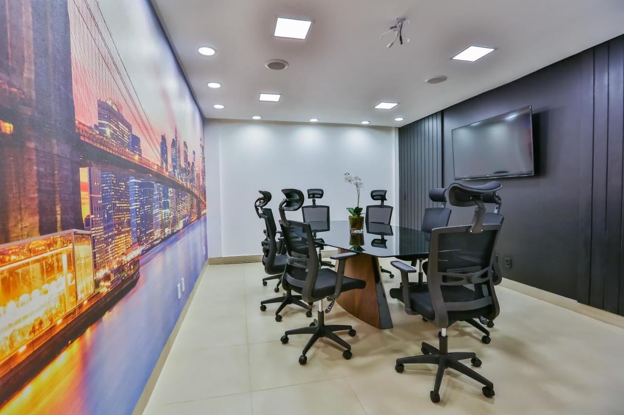 Golden Lis Hotel Boutique ゴイアニア エクステリア 写真 Meeting room at the airport